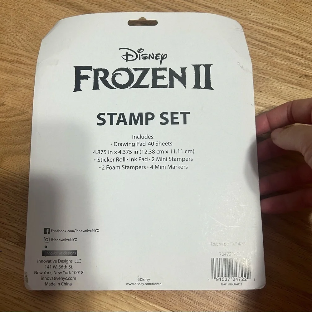 Frozen II Stamp Set NEW Drawing Pad Markers Disney